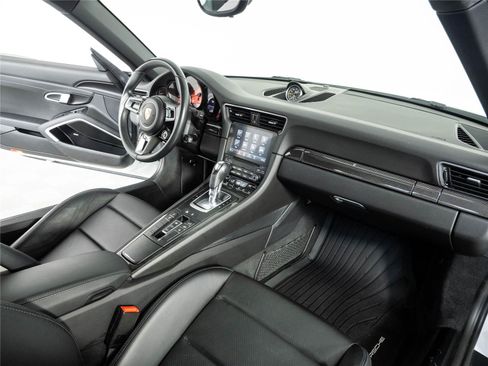 Certified 2017 Porsche 911 Carrera 4S AWD/4WD image 18