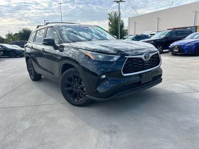 Certified 2024 Toyota Highlander LE