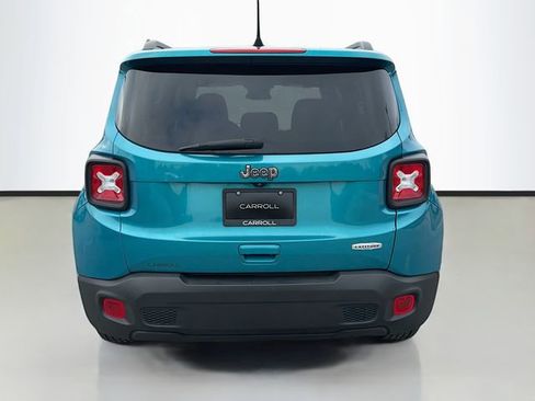 Used 2021 Jeep Renegade Latitude image 4