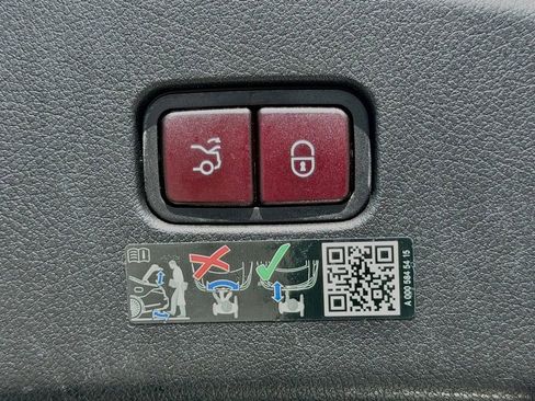 Used 2024 Mercedes-Benz CLE 300 4MATIC Coupe image 14