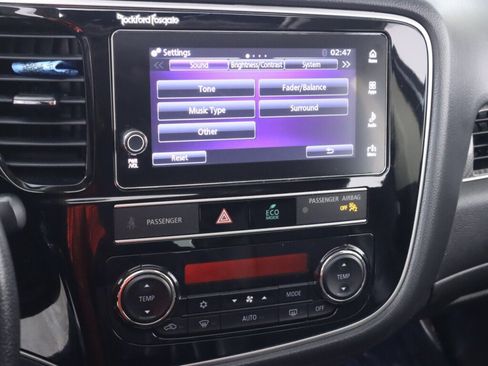 Used 2019 Mitsubishi Outlander GT AWD/4WD image 16