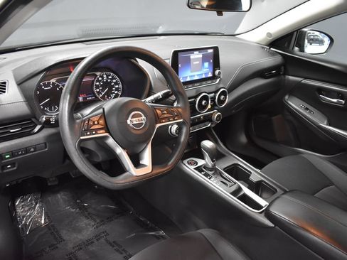 Certified 2023 Nissan Sentra SV FWD image 4