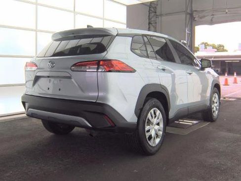 Used 2023 Toyota Corolla Cross L image 3