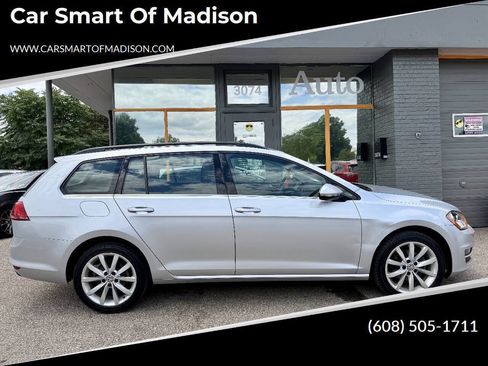 Used 2017 Volkswagen Golf SE FWD image 1