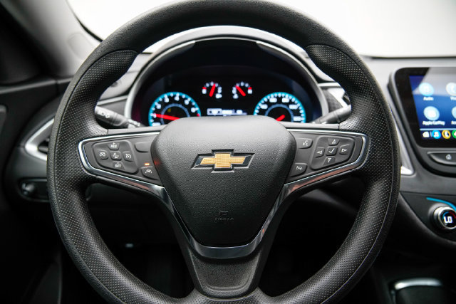 Used 2025 Chevrolet Malibu LT FWD image 32