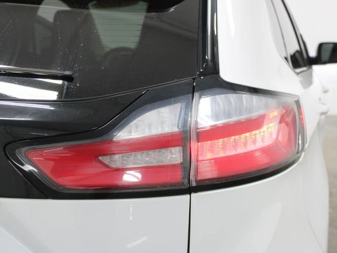 Used 2021 Ford Edge SEL FWD image 17