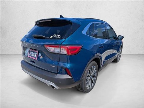 Used 2020 Ford Escape Titanium FWD image 4