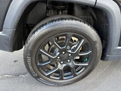 Used 2023 Jeep Compass Altitude image 24