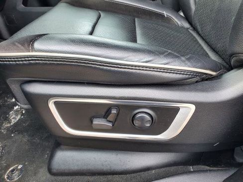 Used 2023 RAM 1500 Laramie image 6