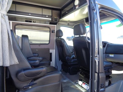 Used 2014 Mercedes-Benz Sprinter 3500 image 3
