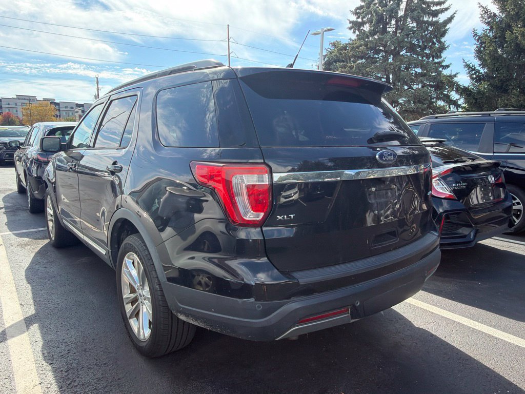 Used 2019 Ford Explorer XLT w/ Equipment Group 202A AWD/4WD image 2
