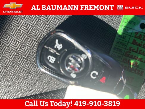 Used 2023 Buick Encore GX Select w/ Sport Touring Package FWD image 29