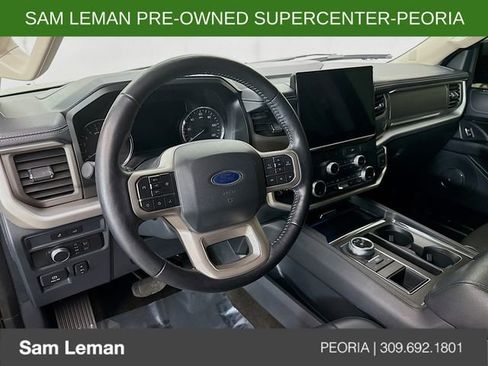 Used 2022 Ford Expedition XLT RWD image 9