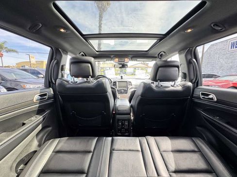 Used 2016 Jeep Grand Cherokee Limited w/ Luxury Group II AWD/4WD image 28