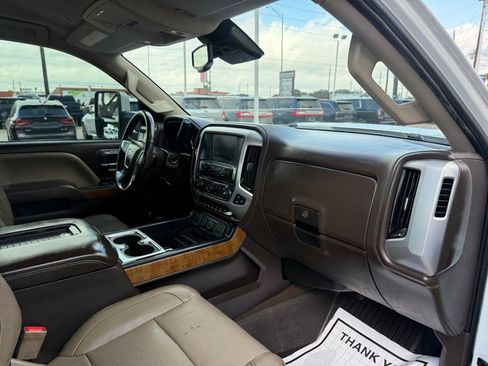 Used 2019 GMC Sierra 3500 SLT w/ Duramax Plus Package AWD/4WD image 17