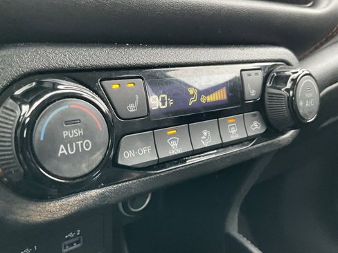 Used 2023 Nissan Kicks SR w/ SR Premium Package image 7