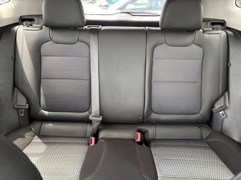 Used 2025 Chevrolet Trax LT FWD image 37