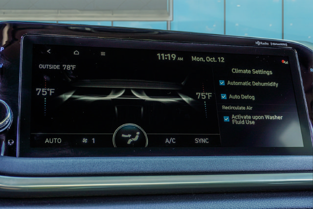 Used 2023 Hyundai Sonata SEL w/ Cargo Package FWD image 24