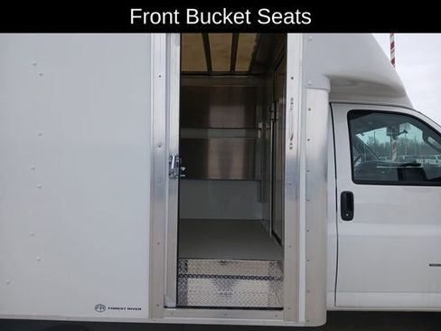 New 2025 GMC Savana 3500 Work Van w/ Power Convenience Package image 16