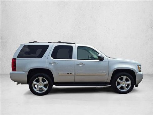 Used 2011 Chevrolet Tahoe LT AWD/4WD image 4