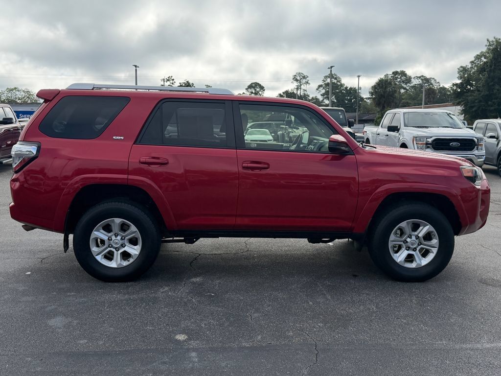 Used 2014 Toyota 4Runner SR5 AWD/4WD image 4