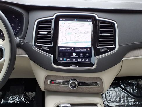 Certified 2023 Volvo XC90 B6 Ultimate w/ Protection Package AWD/4WD image 16
