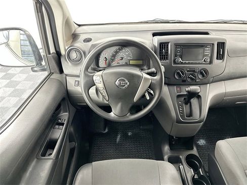 Used 2019 Nissan NV200 S image 11
