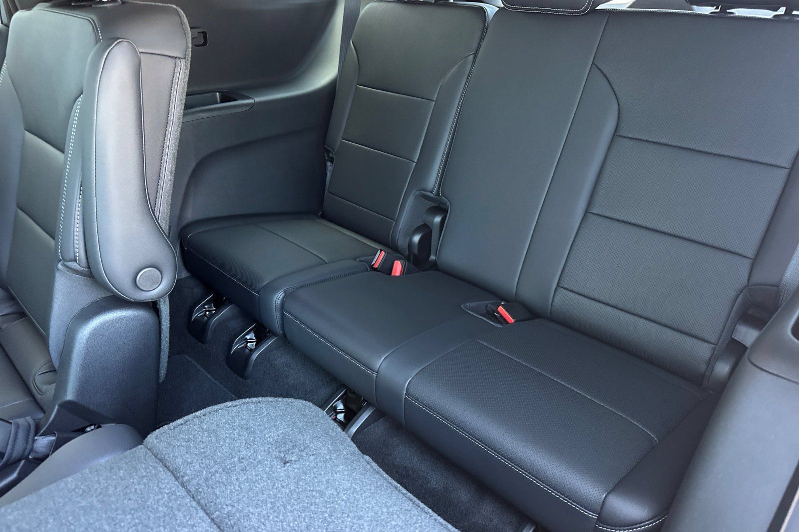 New 2026 Chevrolet Traverse LT FWD image 15