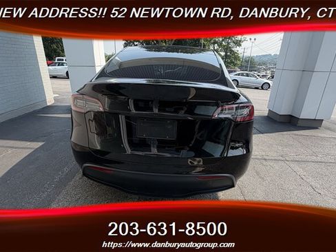 Used 2024 Tesla Model Y 2WD image 4