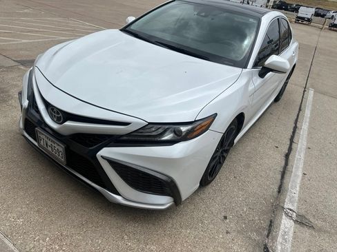 Used 2021 Toyota Camry XSE FWD image 1