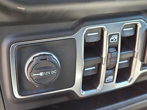 Used 2021 Jeep Wrangler Unlimited Sport AWD/4WD image 27