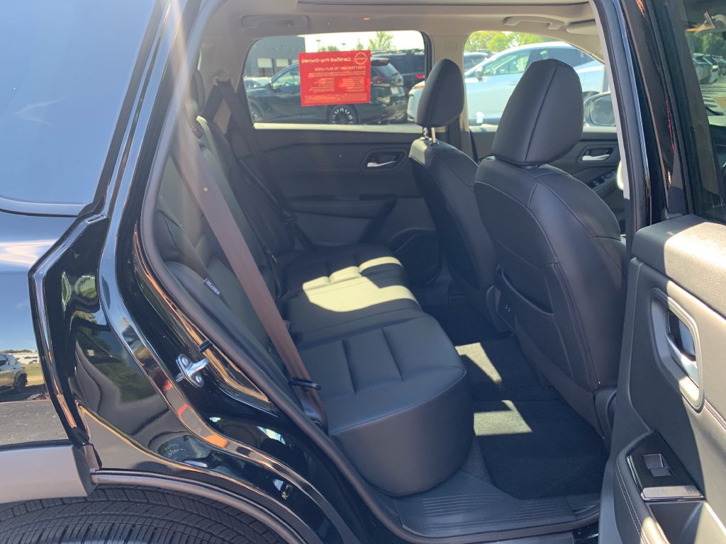 Certified 2026 Nissan Rogue Dark Armor AWD/4WD image 30
