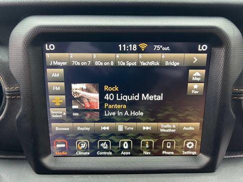 Used 2023 Jeep Wrangler Unlimited Sahara AWD/4WD image 34