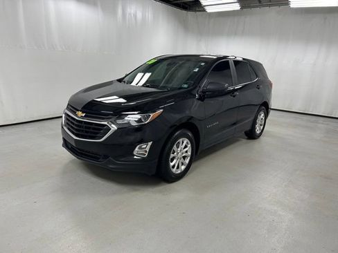 Used 2020 Chevrolet Equinox LS AWD/4WD image 2