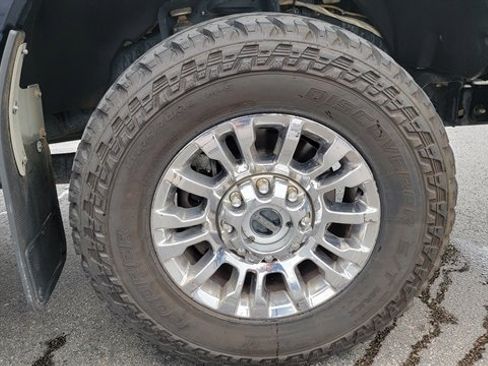 Used 2021 Ford F250 Lariat w/ Lariat Ultimate Package image 15