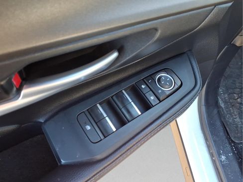 Used 2024 Toyota Grand Highlander XLE image 18