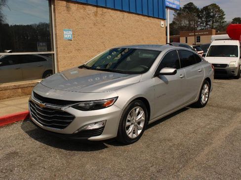 Used 2022 Chevrolet Malibu LT image 3
