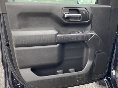 Used 2023 Chevrolet Silverado 1500 Custom AWD/4WD image 11
