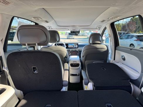 New 2026 Hyundai Ioniq 9 Calligraphy image 32