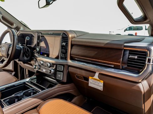 Used 2026 Ford F250 King Ranch w/ Chrome Package image 18