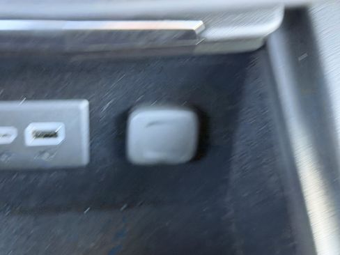 Certified 2023 Cadillac XT4 Premium Luxury w/ Technology Package image 24