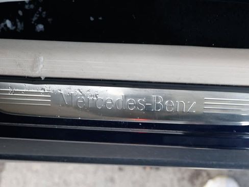 Used 2021 Mercedes-Benz GLC 300 GLC 300 image 35