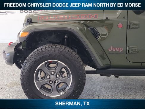 Used 2023 Jeep Gladiator Rubicon w/ Cold Weather Group AWD/4WD image 6
