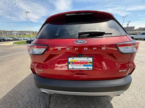 Used 2022 Ford Escape SE w/ Convenience Package AWD/4WD image 29