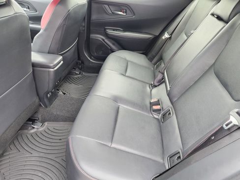 Used 2025 Toyota Prius Plug-In Hybrid image 34