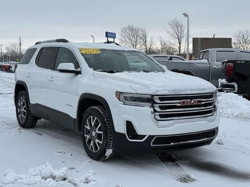 Used 2023 GMC Acadia SLT image 4