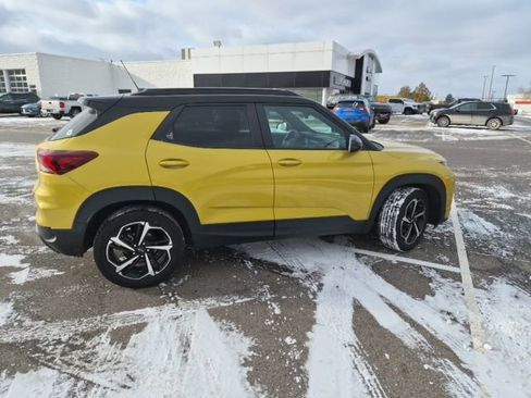 Used 2023 Chevrolet TrailBlazer RS w/ Sun and Liftgate Package image 4
