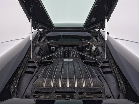 Used 2015 Lamborghini Huracan LP 610-4 image 33