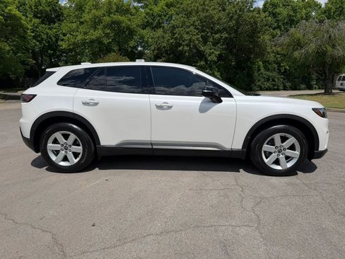 Used 2024 Honda Prologue EX image 4