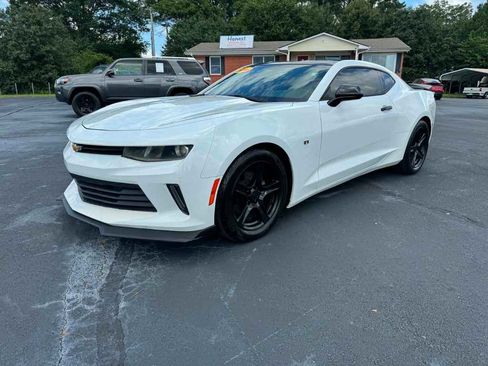 Used 2016 Chevrolet Camaro LT RWD image 1